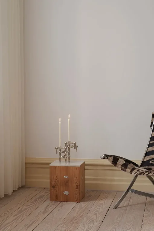 Nagel Candle Holder