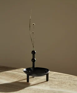 Nagel Vase