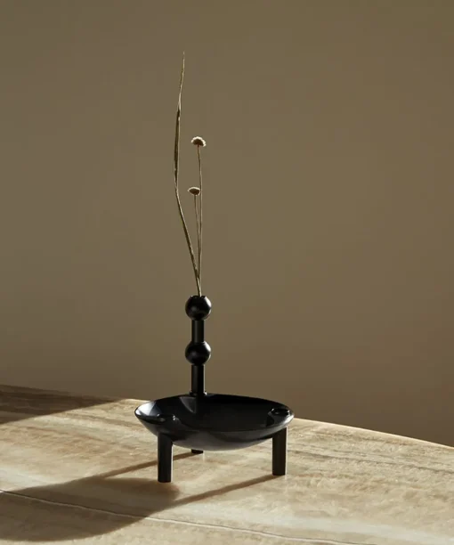 Nagel Vase