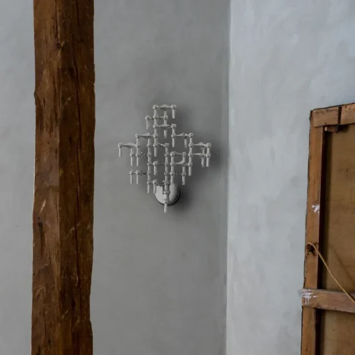 Nagel wall hanger
