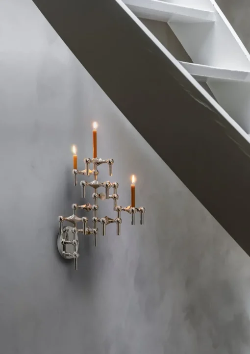 Nagel wall hanger