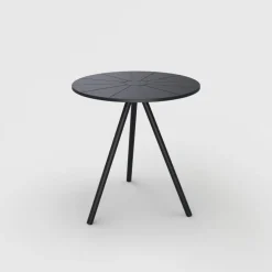 Nami afe table