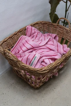 Naram Towels