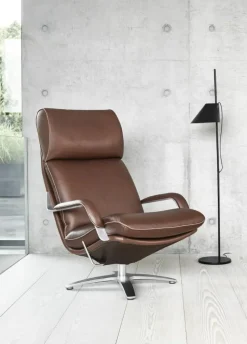 Nasa Armchair w. Footrest
