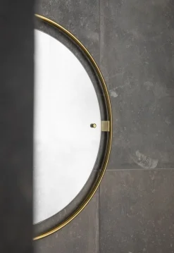 Nimbus Mirror