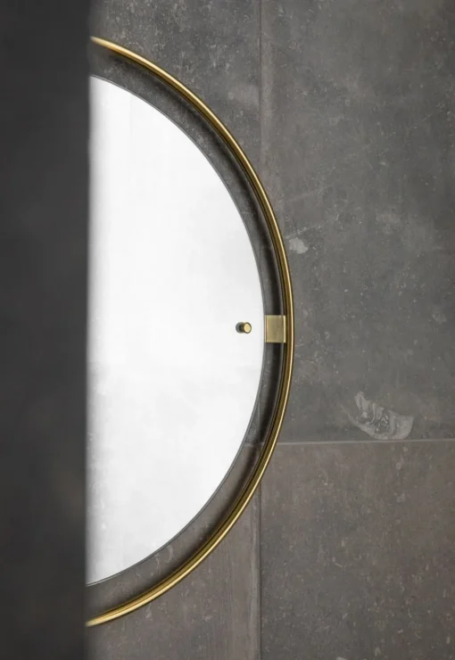 Nimbus Mirror