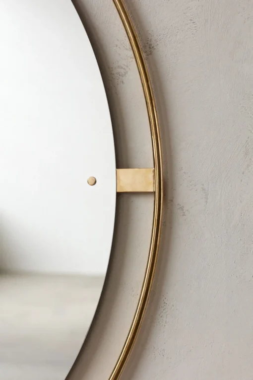 Nimbus Mirror