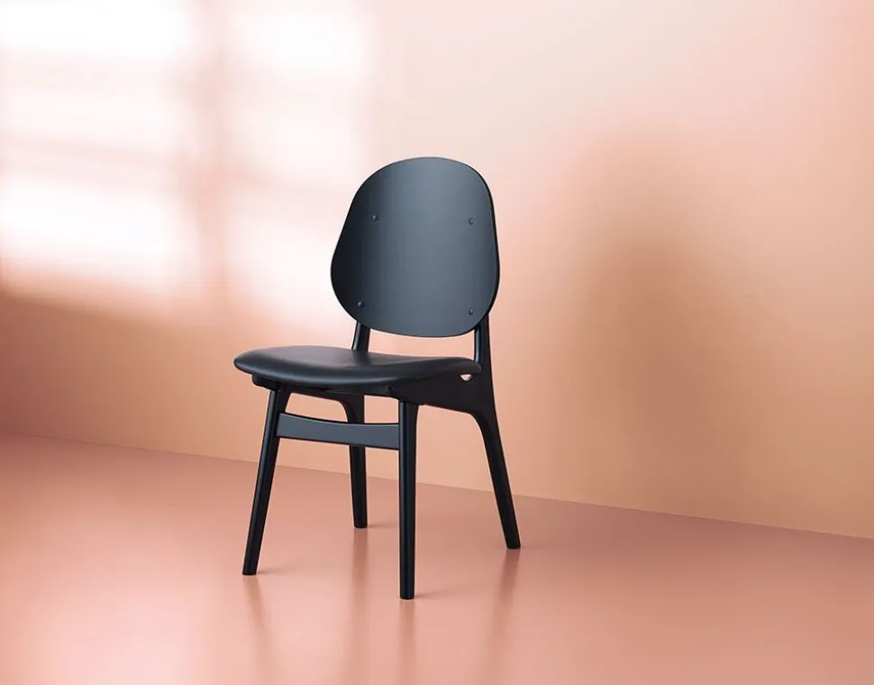 Noble Chair / Black Lacquered Oak