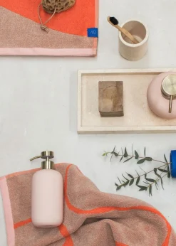 NOVA ARTE Bath Towel