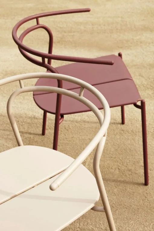NOVO dining chair