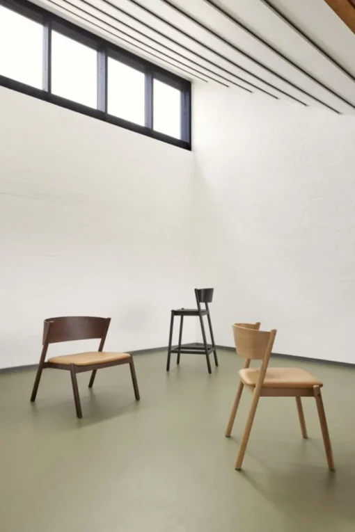 Oblique Bar Stool