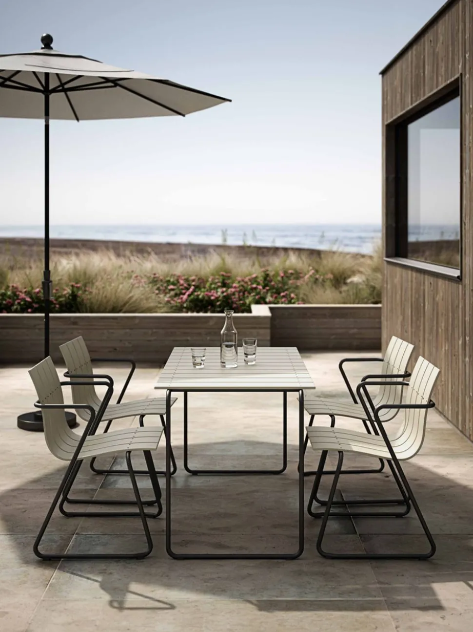 Ocean Table von Nanna Ditzel