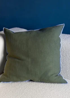 Outline Cushion