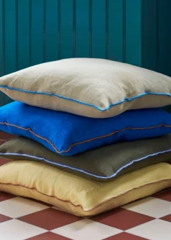 Outline Cushion