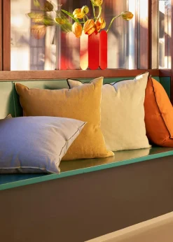 Outline Cushion