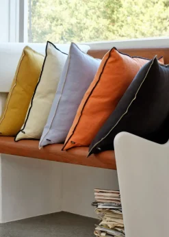 Outline Cushion