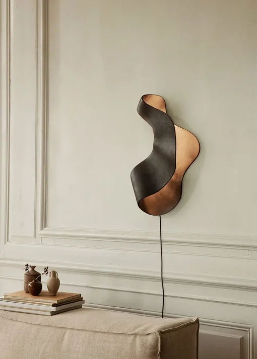 Oyster Wall Lamp