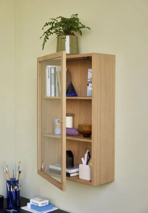 Panorama Display Shelf