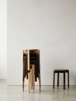 Passage Stool