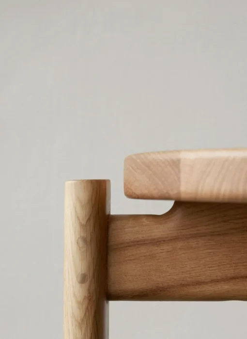 Passage Stool