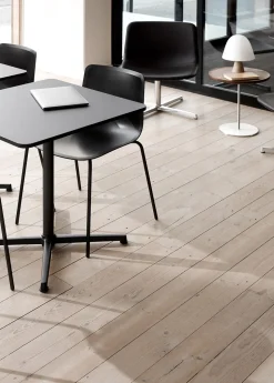 Pato 4 Leg Center Chair 4252 by Welling/Ludvik - Full Upholstery