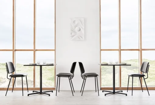 Pato Table 4681 by Welling/Ludvik