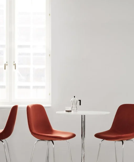 Pato Table 4686 by Welling/Ludvik