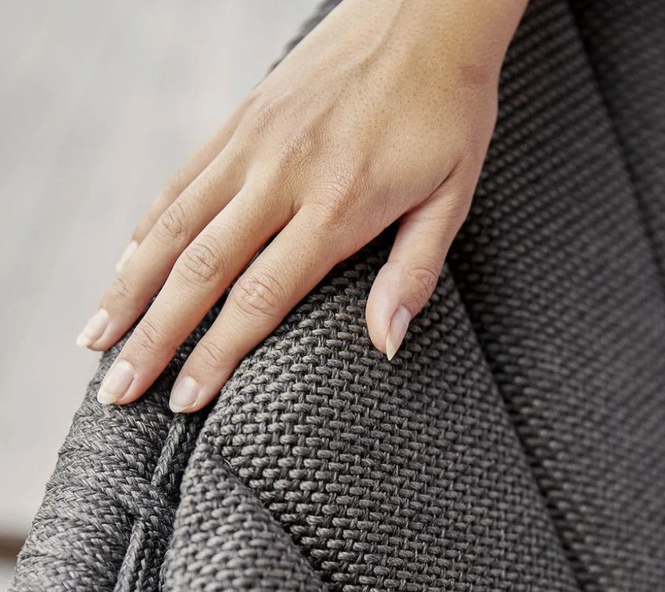 Peacock lounge swivel chair