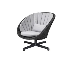 Peacock lounge swivel chair