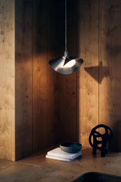 Peel lamp
