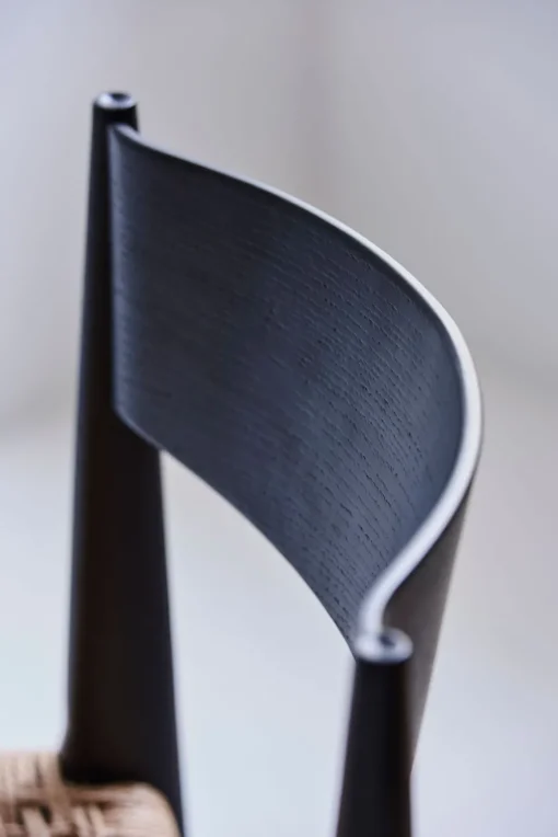 PIA CHAIR