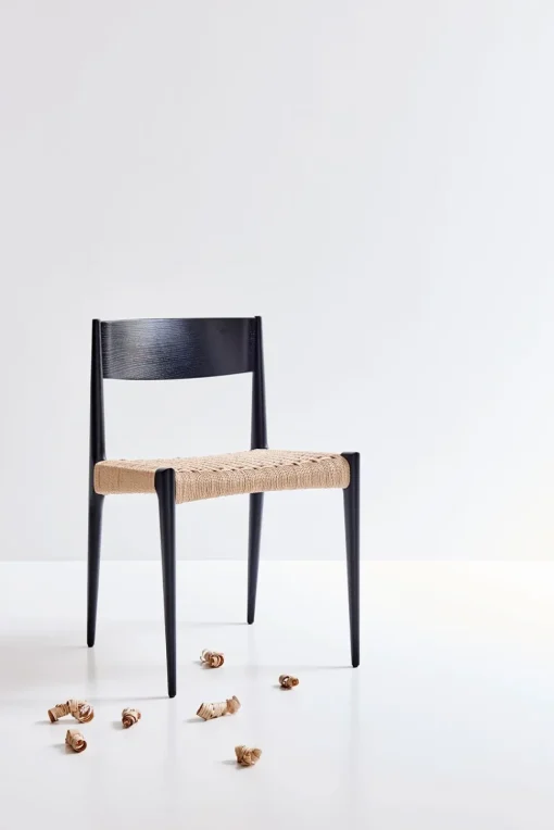 PIA CHAIR