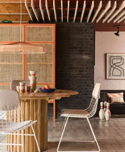 Pillar dining table