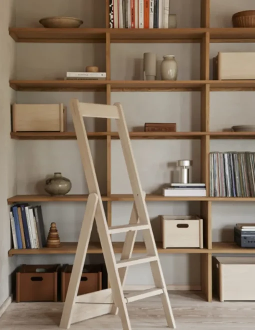 Pillar Storage Box
