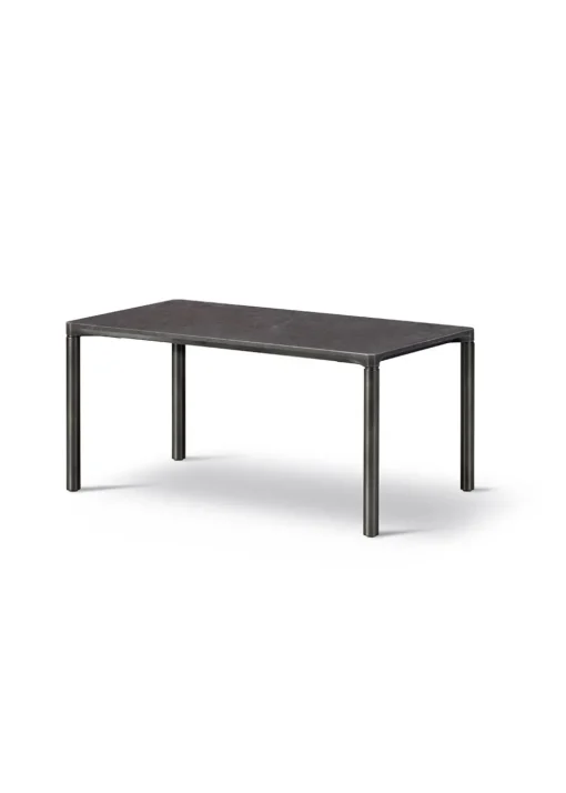 Piloti Stone Table 6760 by Hugo Passos
