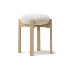 Pioneer Stool 6830 / By Maria Bruun