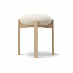 Pioneer Stool 6830 / By Maria Bruun
