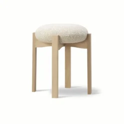 Pioneer Stool 6830 / By Maria Bruun