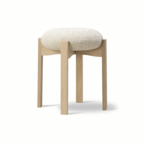 Pioneer Stool 6830 / By Maria Bruun