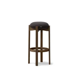 Pioneer Stool 6831 / By Maria Bruun