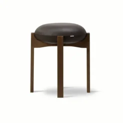 Pioneer Stool 6830 / By Maria Bruun