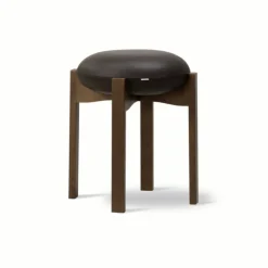 Pioneer Stool 6830 / By Maria Bruun