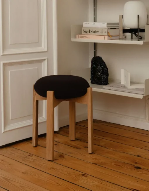 Pioneer Stool 6830 / By Maria Bruun