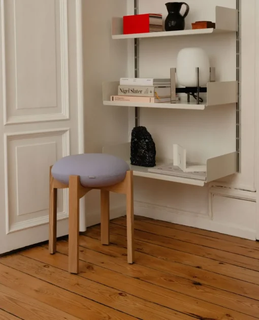 Pioneer Stool 6830 / By Maria Bruun