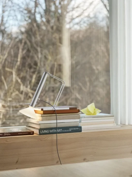 Piton Portable Lamp
