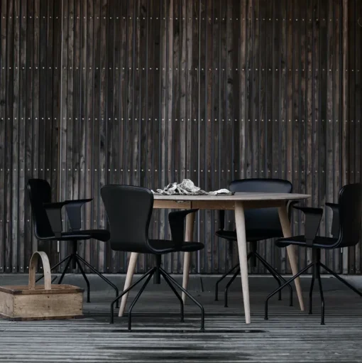 PLAYdinner round incl. 2 extension leaves