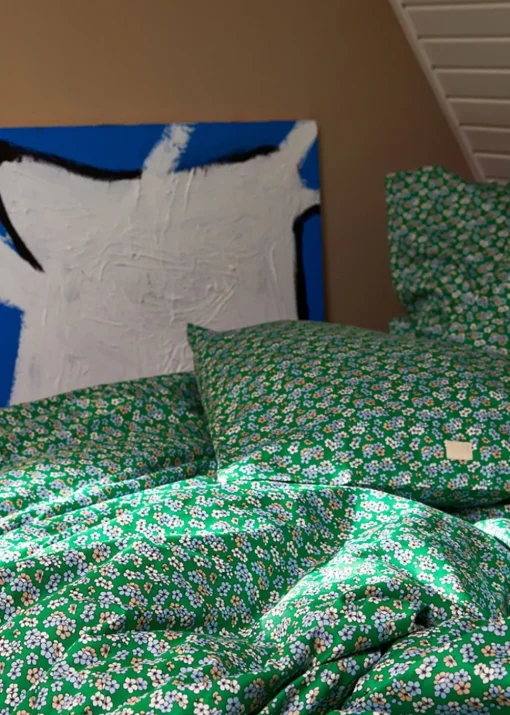 Pleasantly Linens