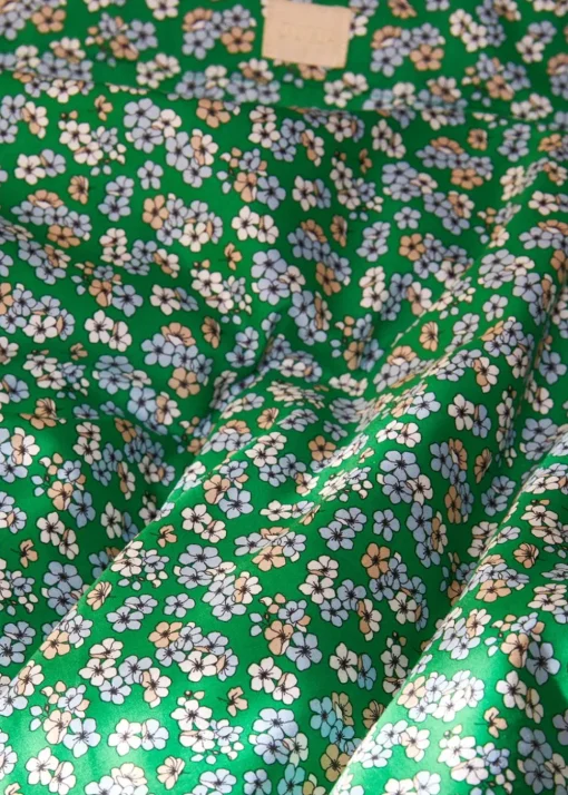 Pleasantly Linens