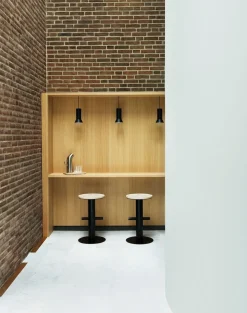 Pole Barstool 65 Cm