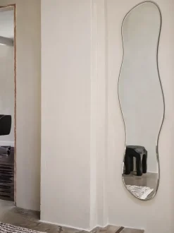 Pond Mirror - Dark Chrome Edge